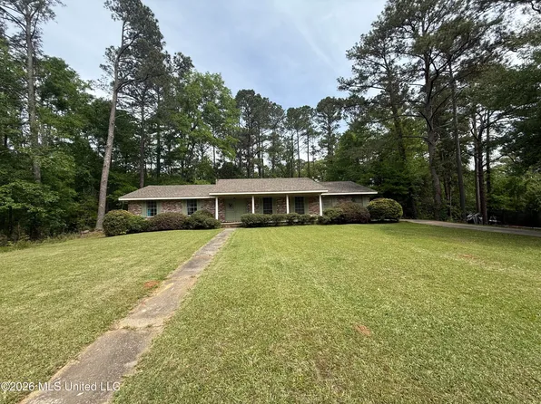 611 Marsha Ave, Mendenhall, MS 39114