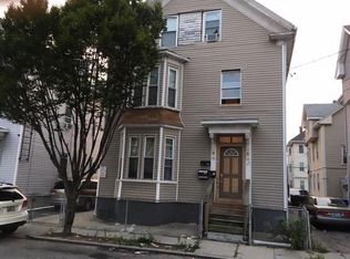 30 Pekin St, Providence, RI 02908