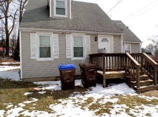 303 Woodland Ave, Farrell, PA 16121