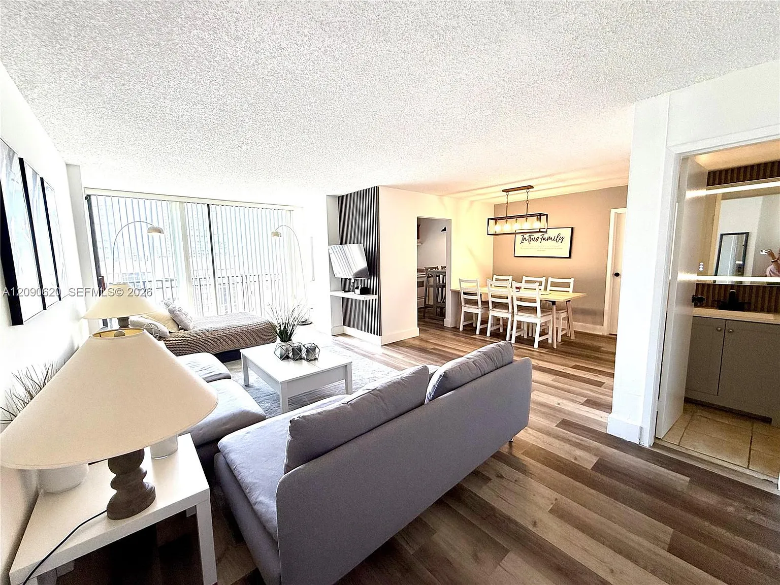 17021 N Bay Rd — Photo 2