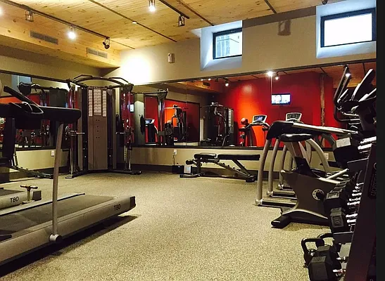 Rented by Hagstrom Management Inc | media 22