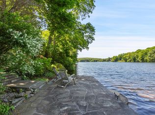 30 Lake Dr, Holmes, NY 12531