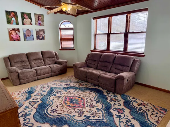 119 Hough Rd, Massena, NY 13662