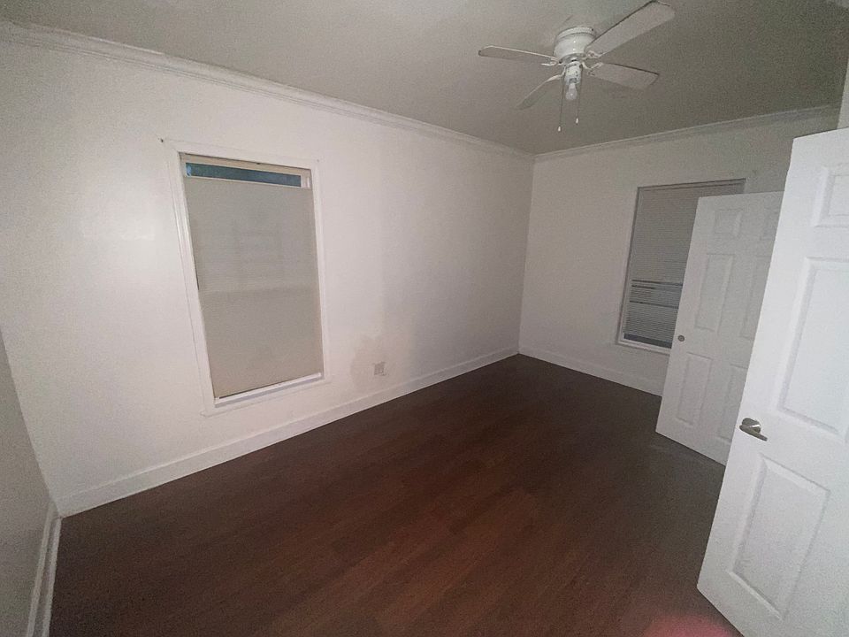 2nd image of 1239 Marksman St