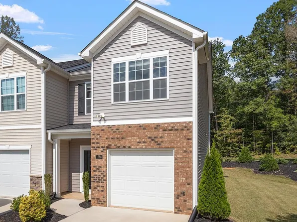 1286 Adrian Ct, Mebane, NC 27302