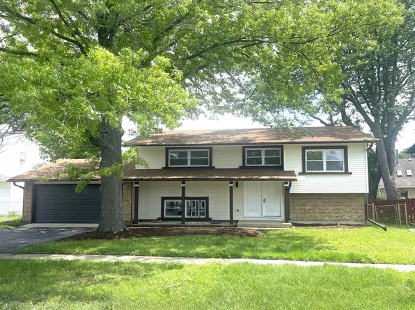 215 Brighton Rd, Elk Grove Village, IL 60007