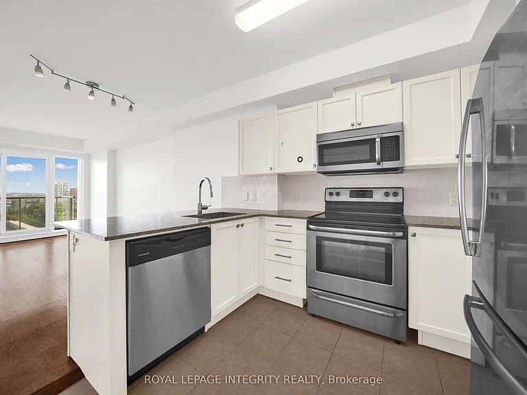 195 Besserer St #1504 — Photo 7
