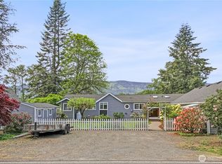 47 W Sunny Sands Rd, Cathlamet, WA 98612