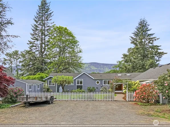 47 W Sunny Sands Road, Cathlamet, WA 98612