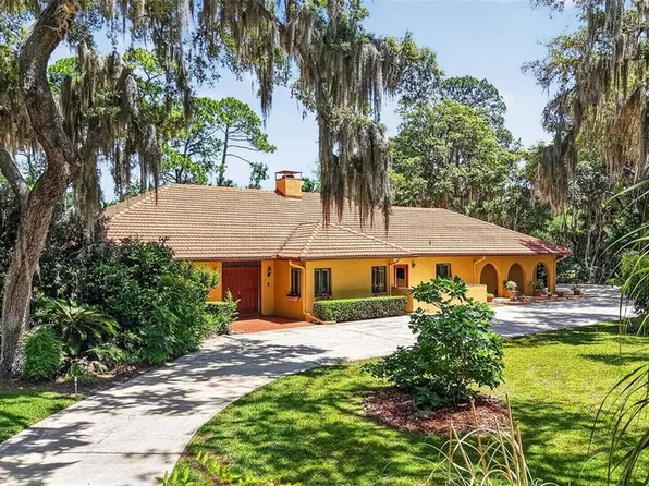 1109 Elysium Blvd, Mount Dora, FL 32757