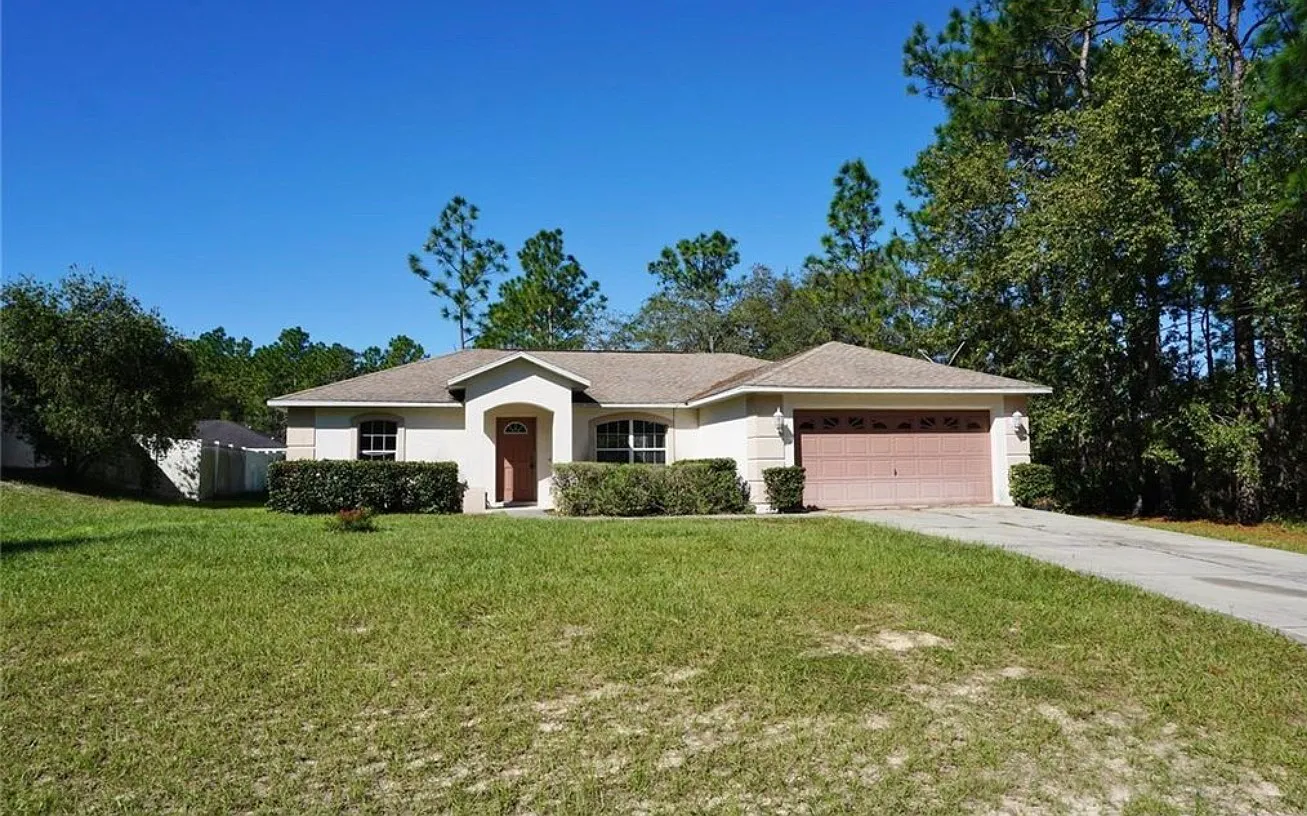 3 bed, 1332 sqft, $1,590 — Photo 1