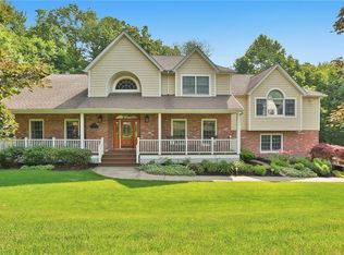 183 Elizabeth St, Pearl River, NY 10965