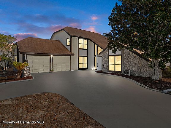 2nd image of 10296 Horizon Dr