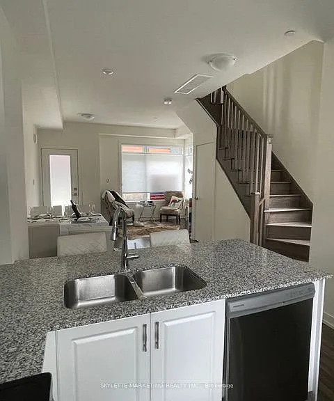370 B Red Maple Rd #67 — Photo 6