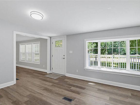 2nd image of 1059 Whitts Rd