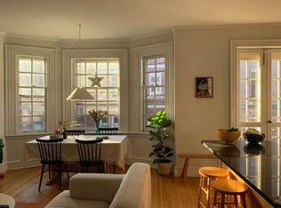 2131 Locust St APT 2E, Philadelphia, PA 19103