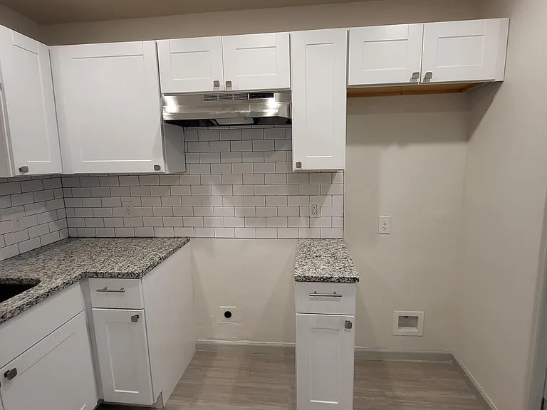 2417 Castroville Rd #1202 — Photo 7