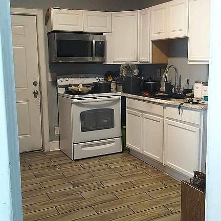 4th image of 3028 Cissna St