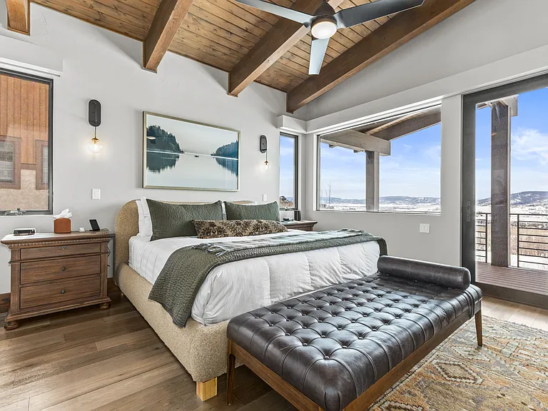 King Ensuite Bedroom 1