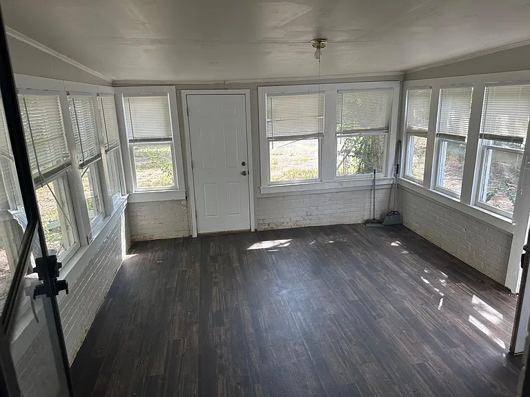 500 Oakdale Ave — Photo 10