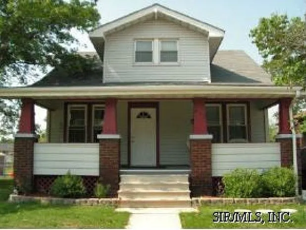 939 Madison Ave photo 1