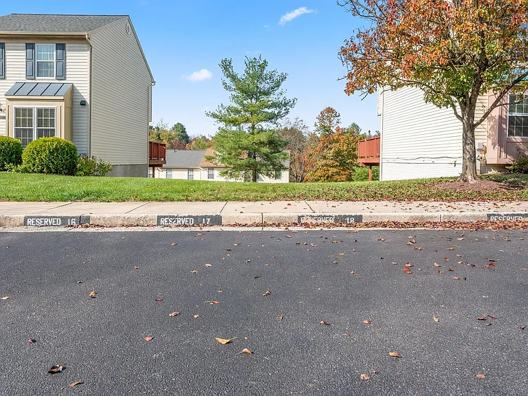 8615 Andrew Ellicott Ct — Photo 44