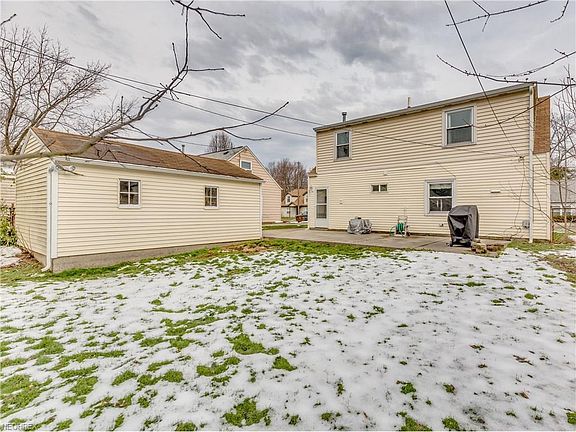 3rd image of 1282 Curtis Ave