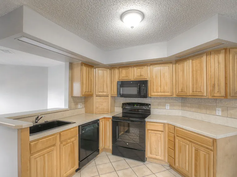 13230 Boulder Woods Cir — Photo 6