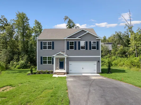 180 Waterfront Dr, Raphine, VA 24472