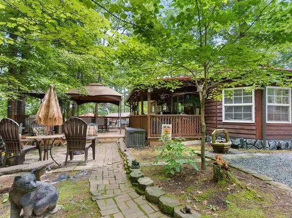 236 Natalie Cir, Hillsville, VA 24343
