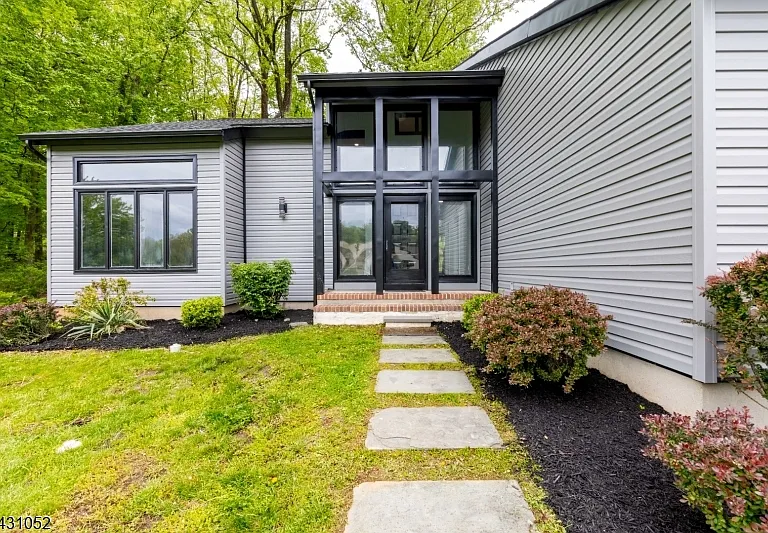 9 Wick Ln — Photo 3