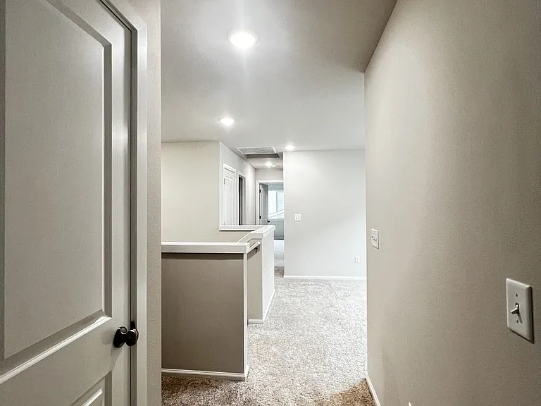 2712 Mayes Rd SE — Photo 4