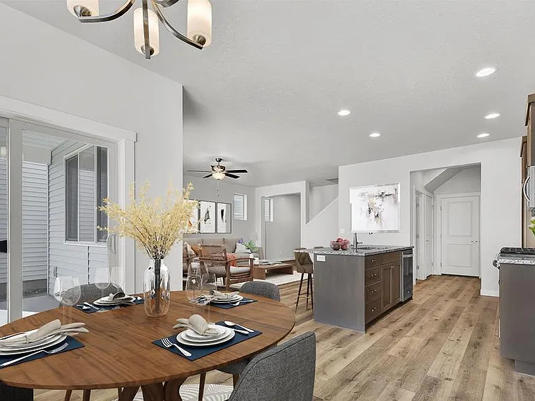 2118 S Defio Pl — Photo 2
