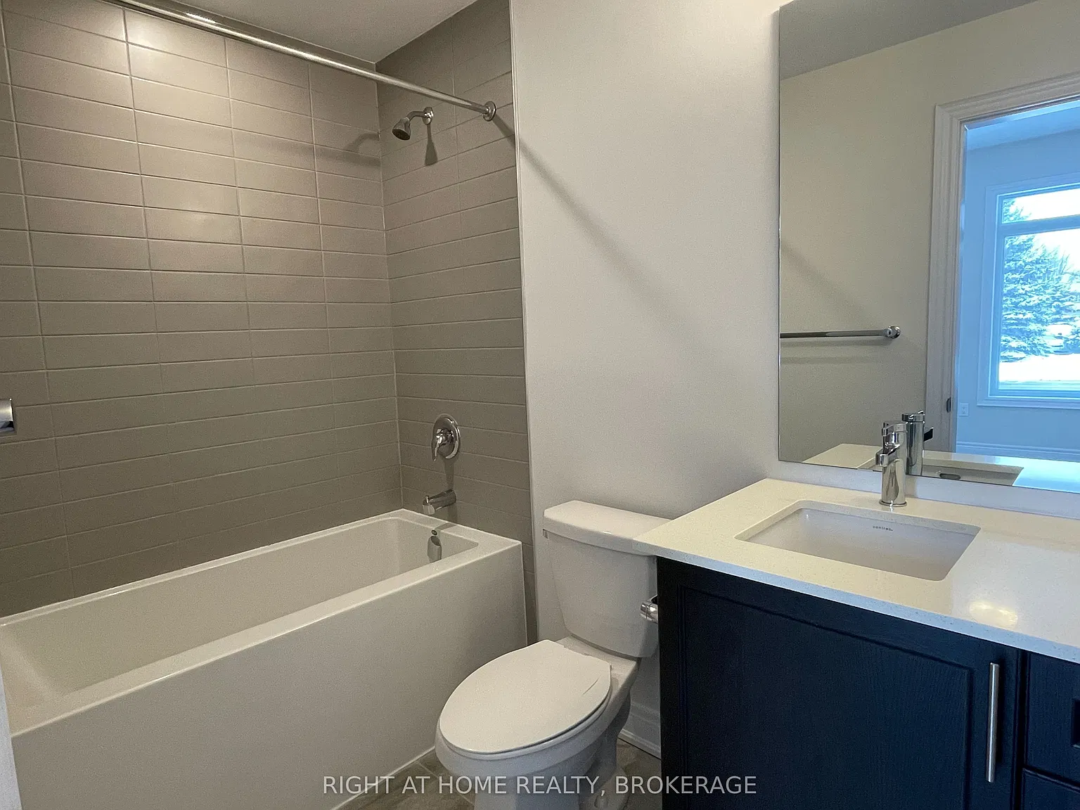 4 bed, $3,800 — Photo 4