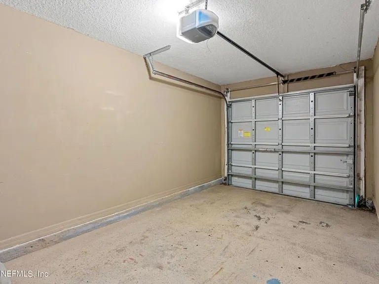 11565 Hickory Oak Dr — Photo 22