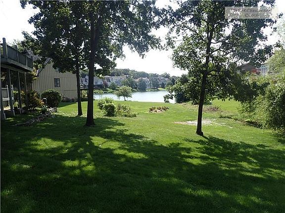 3rd image of 313 NE Chelmsford Ct