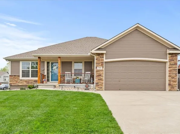212 NE Hannah Ct, Grain Valley, MO 64029