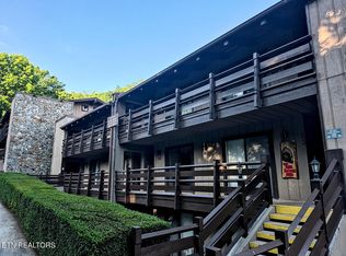 1081 Cove Rd APT 623, Sevierville, TN 37876