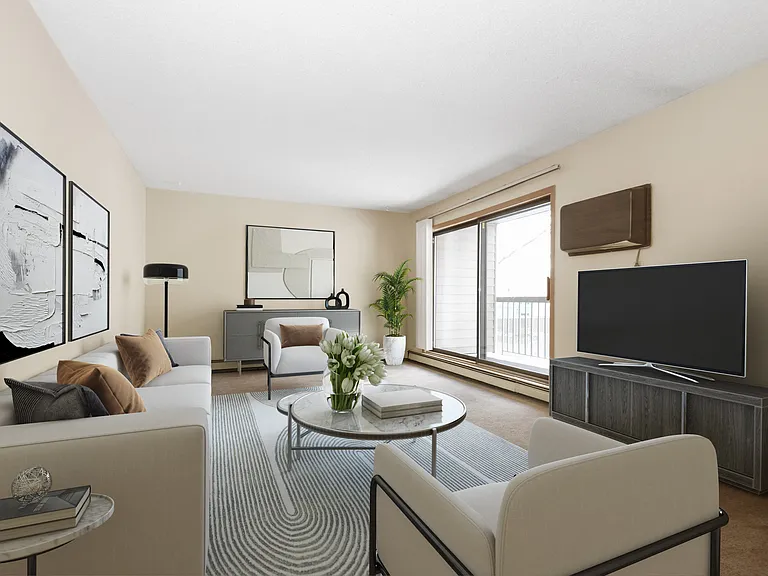 Anoka, MN Dellwood Estates | Living