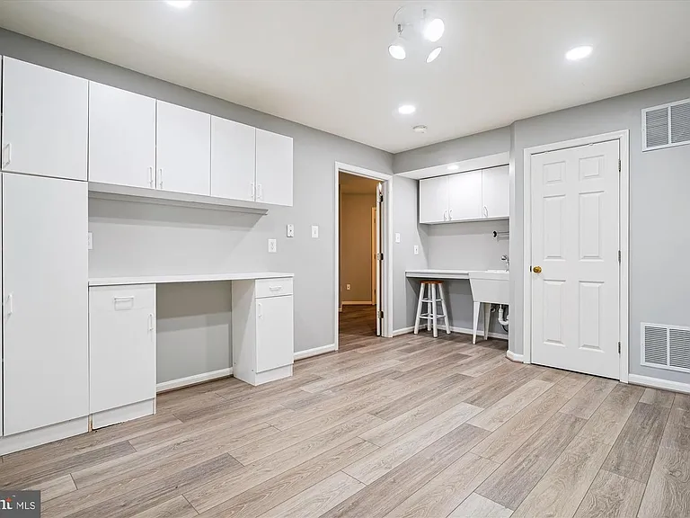 5916 Ewing Pl #BASEMENT — Photo 8