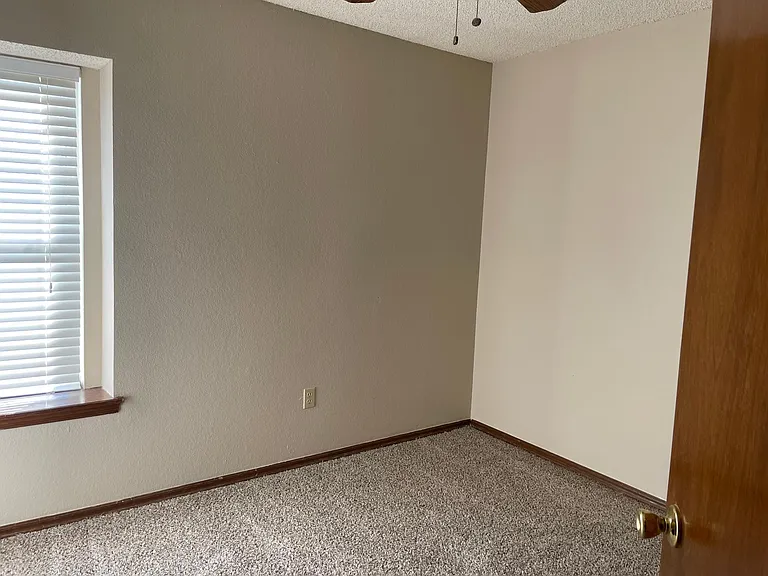 Right front bedroom