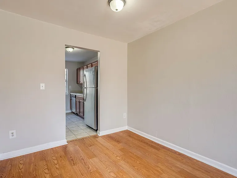 436 Peregrine St — Photo 12
