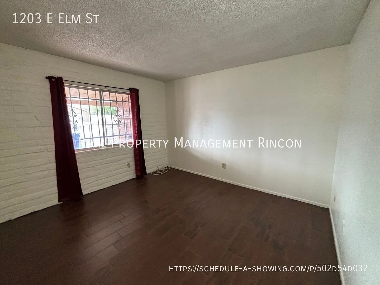 Centrally Located 2-Bed, 1-Bath Duplex Apartment! Just minutes from the U of A!! — Photo 4