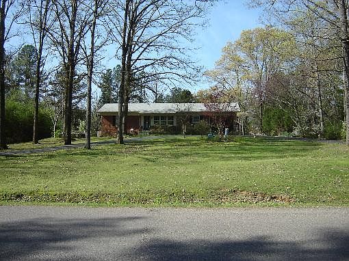 1st image of 808 Circle Hill Dr