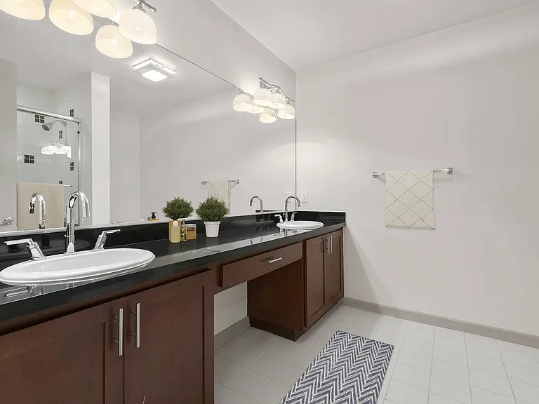 San Pedro Bank Lofts — Photo 20