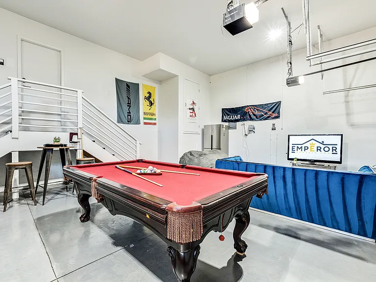 9100 San Martin Blvd NE — Photo 49