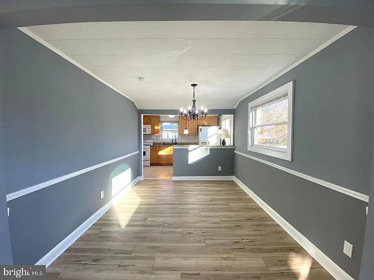 11005 Amherst Ave — Photo 37