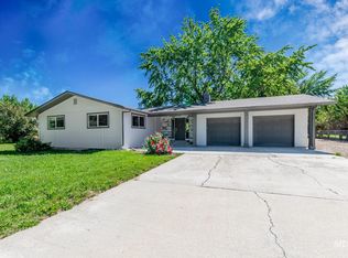 948 Pimlico Dr, Eagle, ID 83616