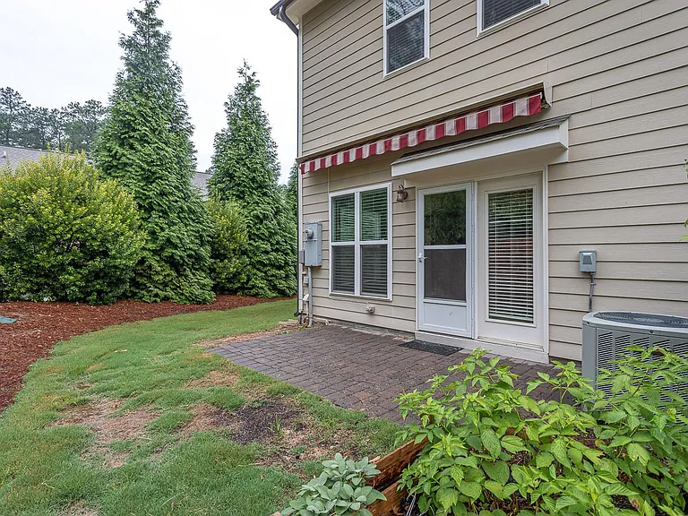 2123 Scarlet Maple Dr — Photo 5