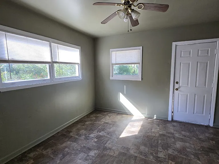 22 Biscayne Blvd — Photo 9